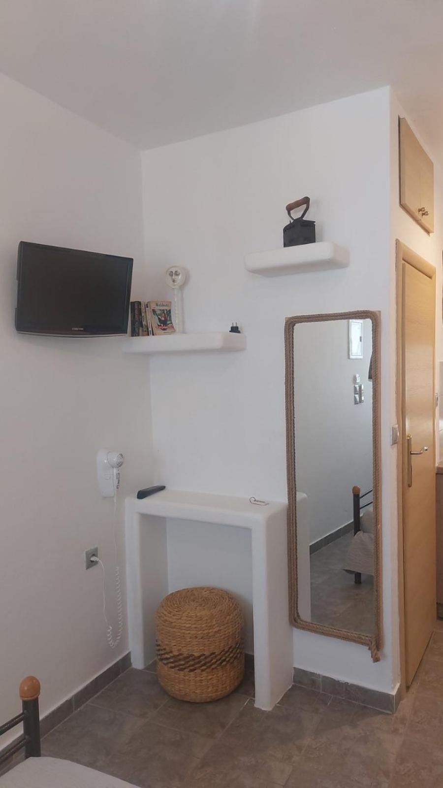Margarita'S Rooms Folegandros Town Exterior foto